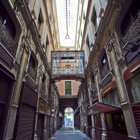 Ramblas Apartment *
